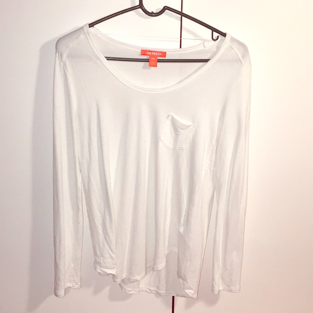 Long sleeve white tshirt with pocket